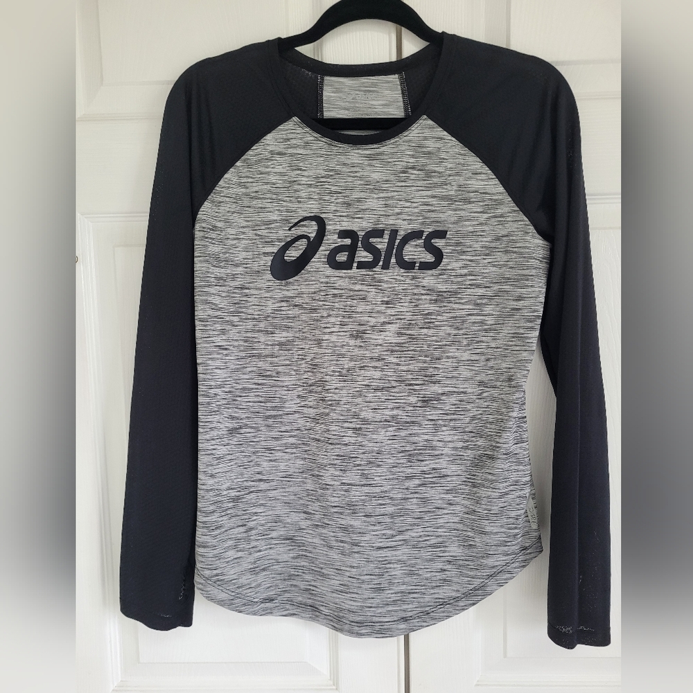 Asics Gray and Black Raglan Long Sleeve Tee